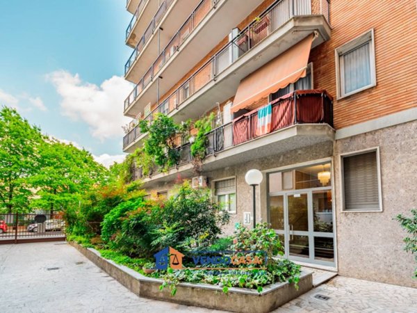 appartamento in vendita a Milano in zona Isola