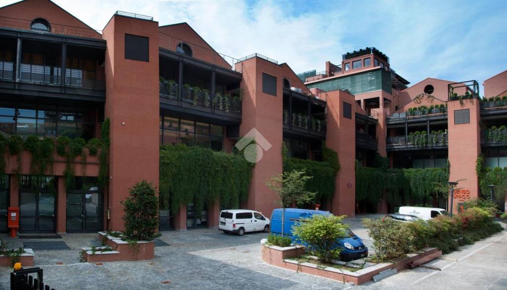 appartamento in vendita a Milano in zona Porta Ticinese