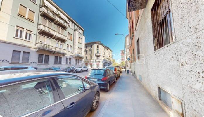 appartamento in vendita a Milano in zona Sempione