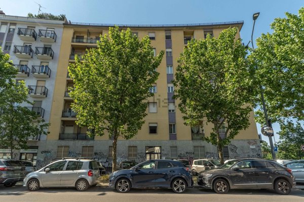 appartamento in vendita a Milano in zona Porta Genova