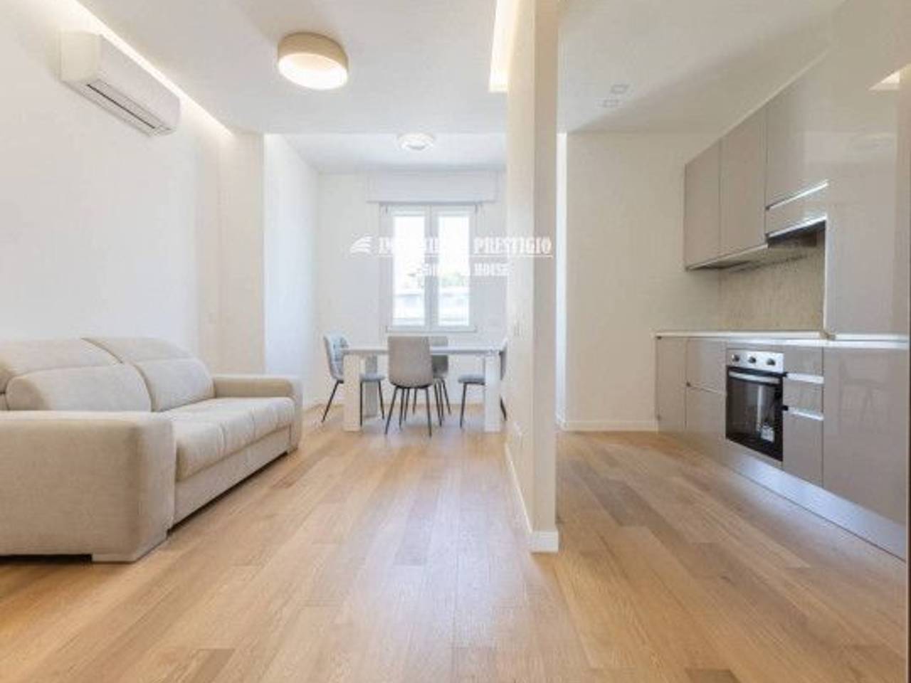 appartamento in vendita a Milano in zona Maggiolina