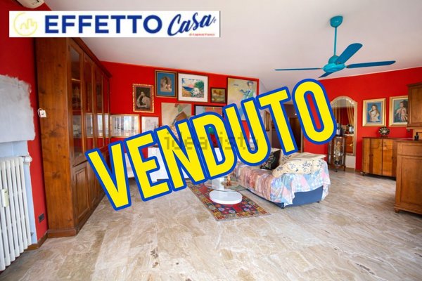 appartamento in vendita a Milano in zona Baggio