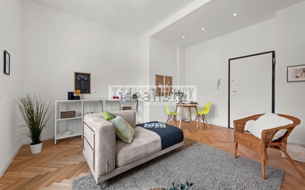 appartamento in vendita a Milano in zona Città Studi