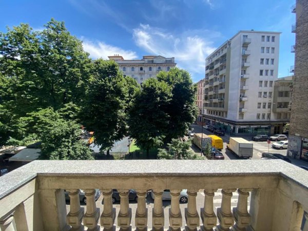 appartamento in vendita a Milano in zona Centro Direzionale