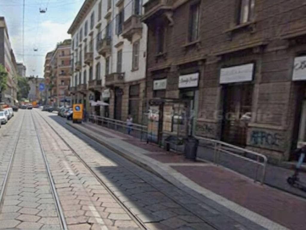 negozio in vendita a Milano in zona Bocconi
