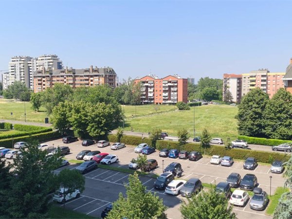 appartamento in vendita a Milano in zona Gallaratese