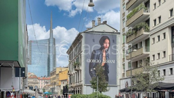 appartamento in vendita a Milano in zona Porta Garibaldi