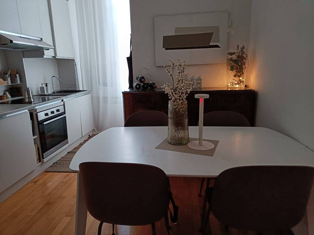 appartamento in vendita a Milano in zona Piazzale Lodi