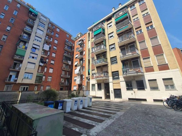 appartamento in vendita a Milano in zona Adriano