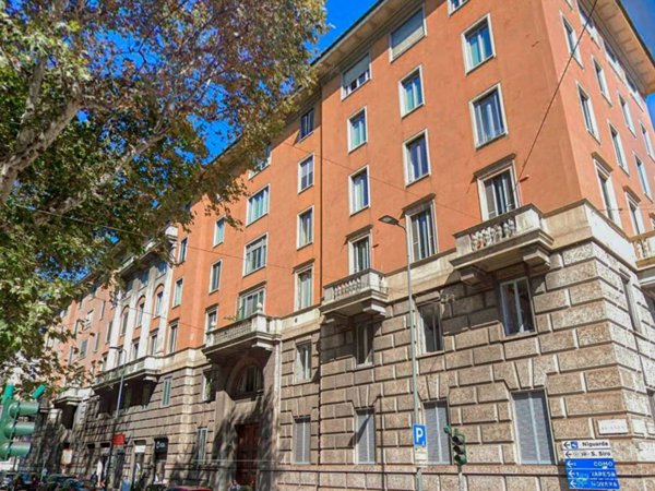 ufficio in vendita a Milano in zona Loreto