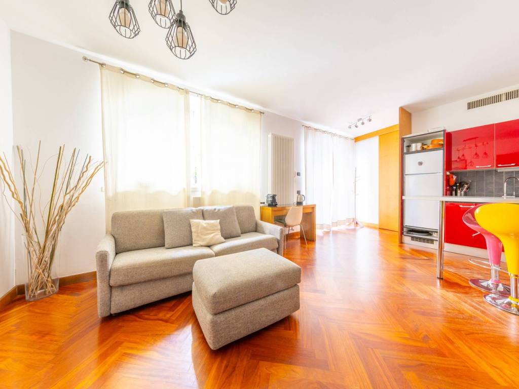 appartamento in vendita a Milano in zona Porta Venezia