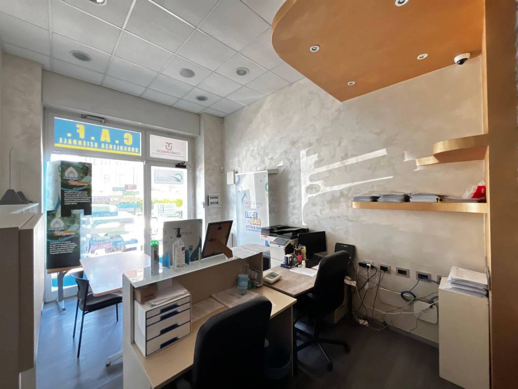 negozio in vendita a Milano in zona Città Studi