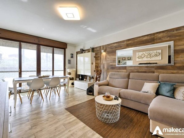 appartamento in vendita a Milano in zona Famagosta