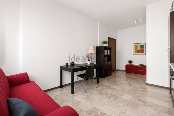 appartamento in vendita a Milano in zona Vigentino