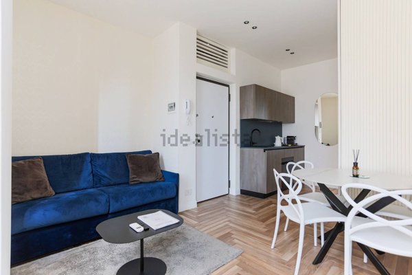 appartamento in vendita a Milano in zona Centro Direzionale
