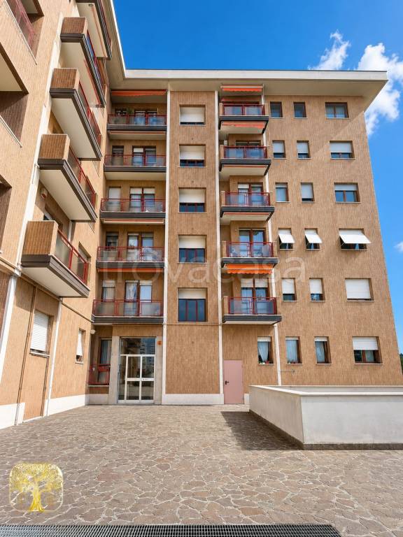 appartamento in vendita a Milano in zona Quarto Cagnino