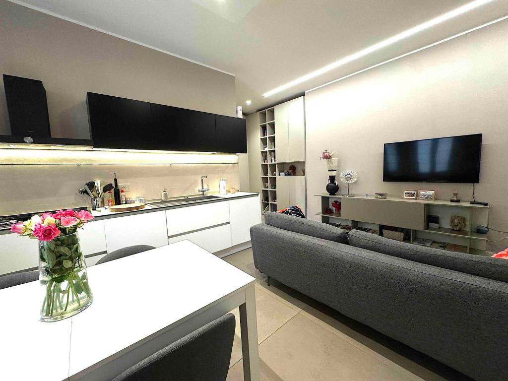 appartamento in vendita a Milano in zona Porta Romana