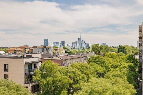 appartamento in vendita a Milano in zona Isola