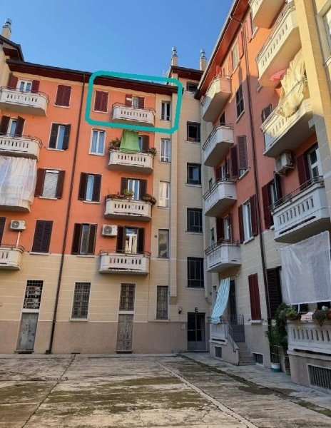 appartamento in vendita a Milano in zona Villapizzone