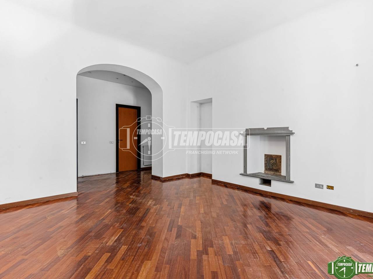 appartamento in vendita a Milano in zona Porta Nuova