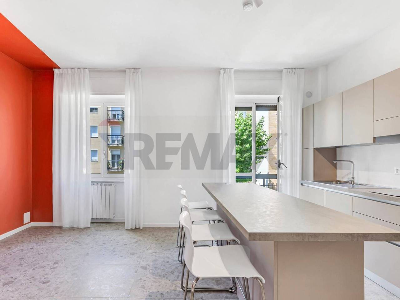 appartamento in vendita a Milano in zona Vigentino