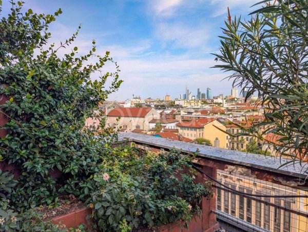 appartamento in vendita a Milano in zona XXII Marzo
