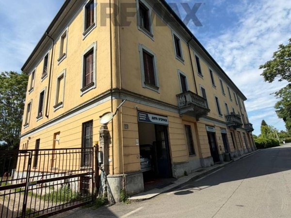 appartamento in vendita a Milano in zona Ronchetto sul Naviglio