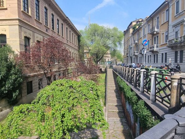 appartamento in vendita a Milano in zona Porta Garibaldi