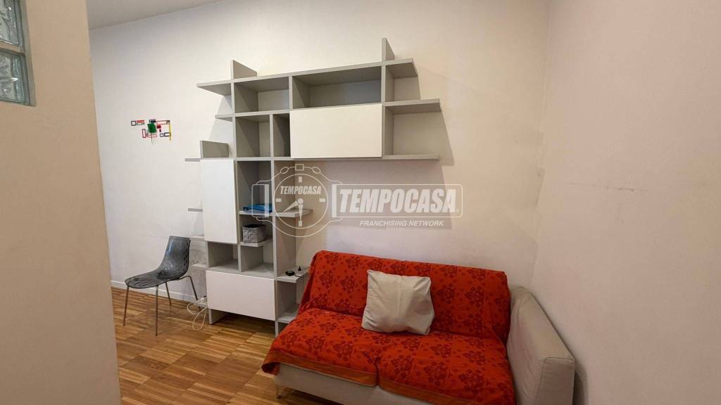 appartamento in vendita a Milano in zona Sempione