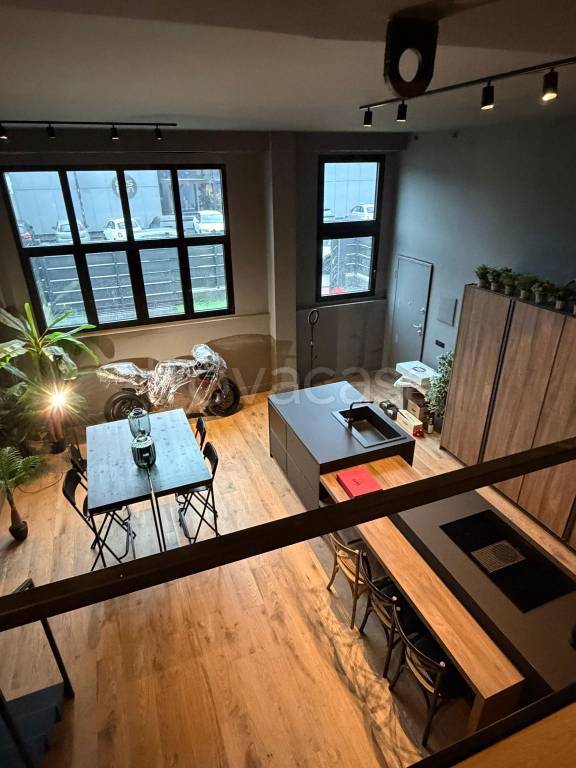 negozio in vendita a Milano in zona Porta Romana