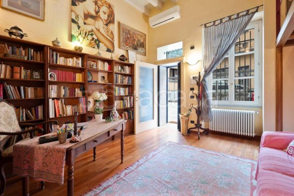 appartamento in vendita a Milano in zona Porta Genova