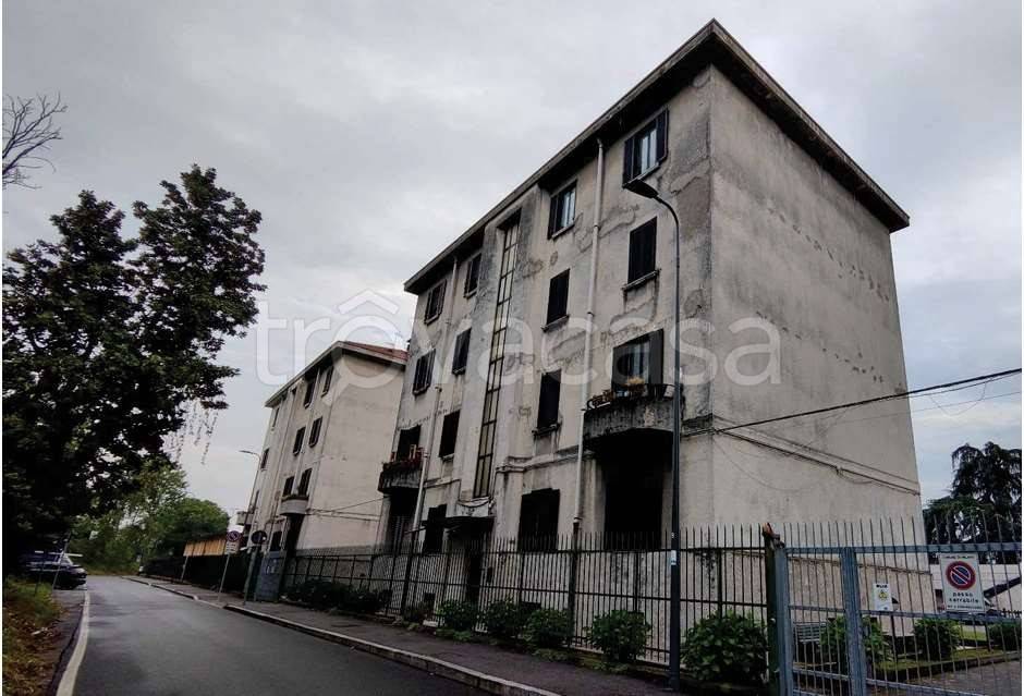appartamento in vendita a Milano in zona Rogoredo
