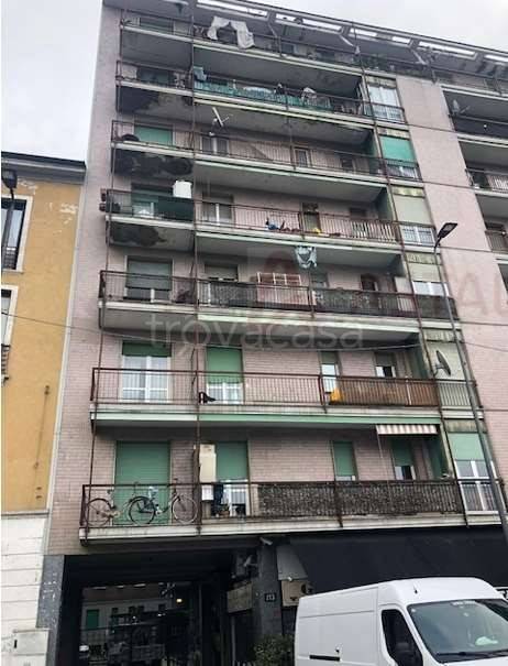 appartamento in vendita a Milano in zona Rogoredo