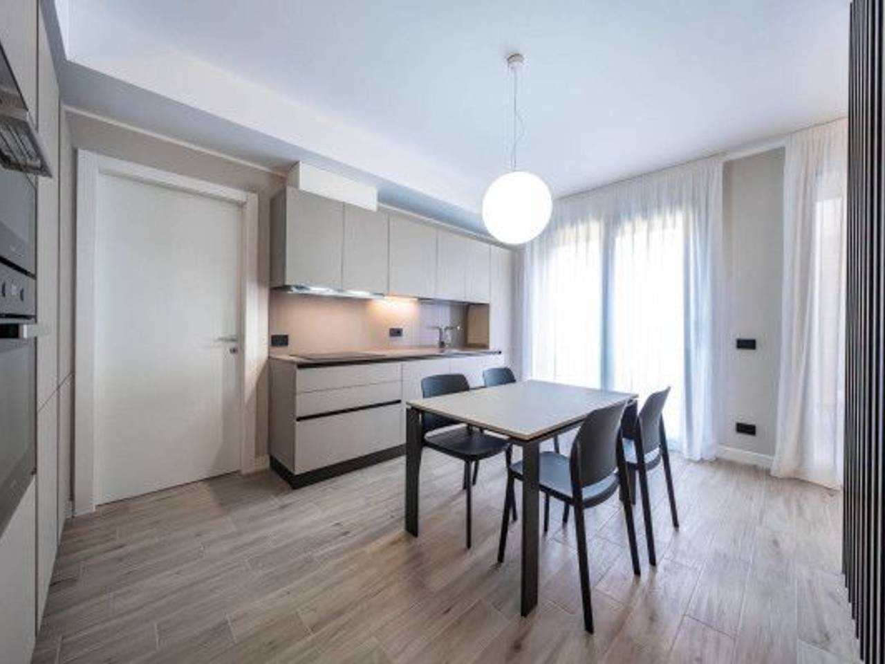 appartamento in vendita a Milano in zona Porta Genova
