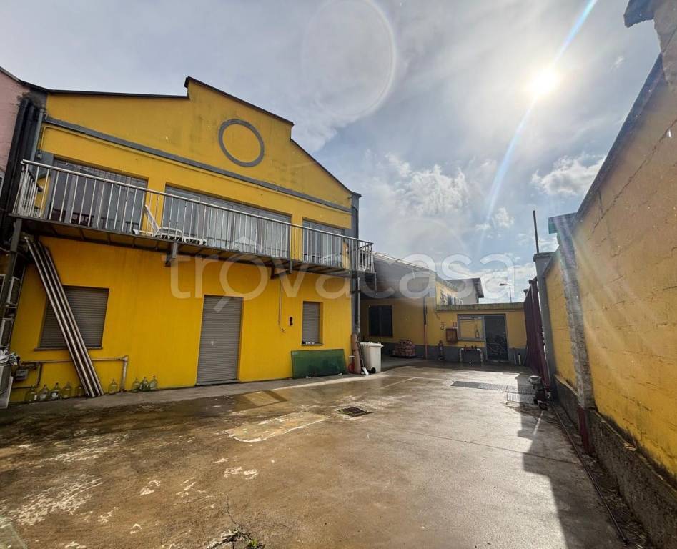 locale di sgombero in vendita a Milano in zona Bovisasca