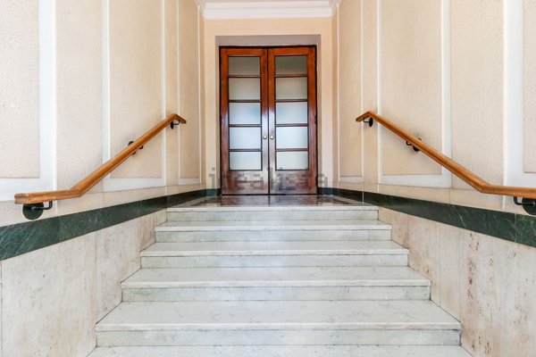 appartamento in vendita a Milano in zona Dergano