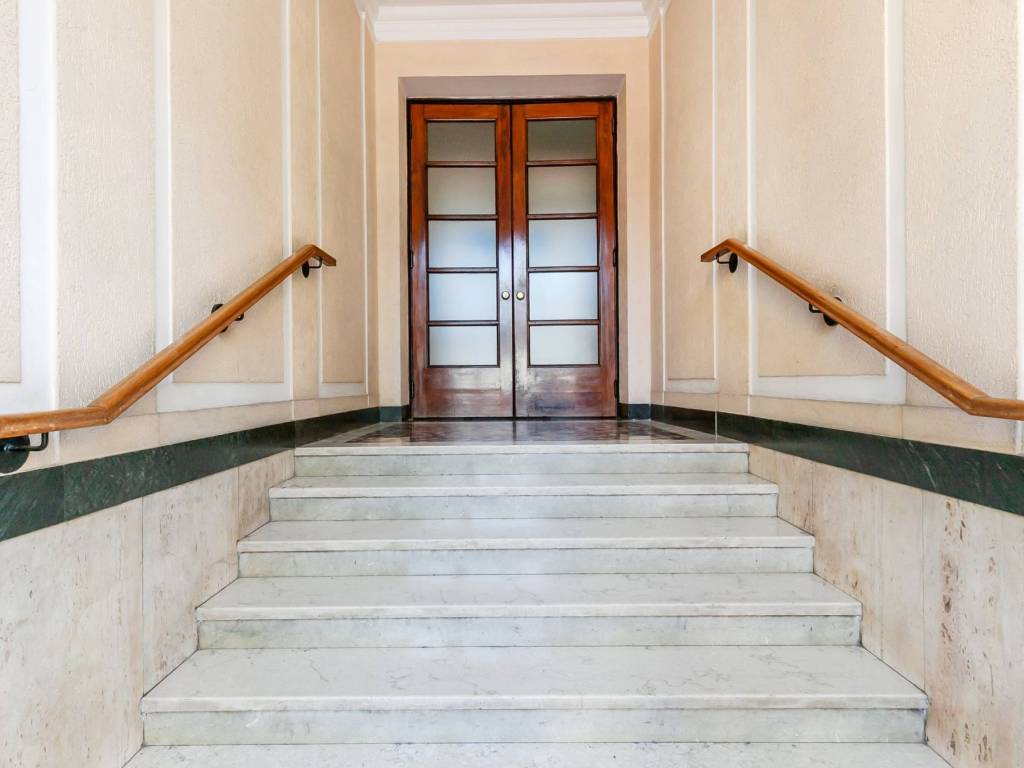 appartamento in vendita a Milano in zona Dergano