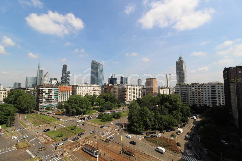 appartamento in vendita a Milano in zona Porta Nuova