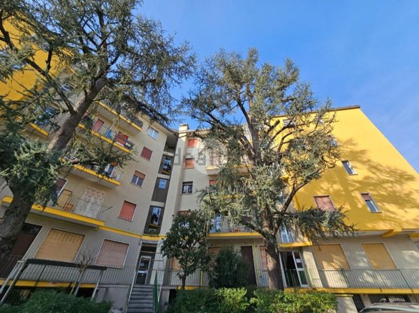 appartamento in vendita a Milano in zona Affori