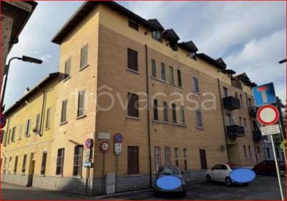 appartamento in vendita a Milano in zona Baggio