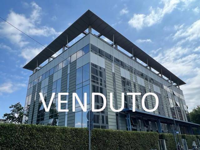 ufficio in vendita a Milano in zona Maggiolina