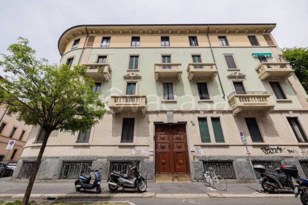 appartamento in vendita a Milano in zona Porta Garibaldi