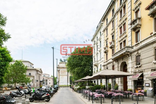 appartamento in vendita a Milano in zona Sempione