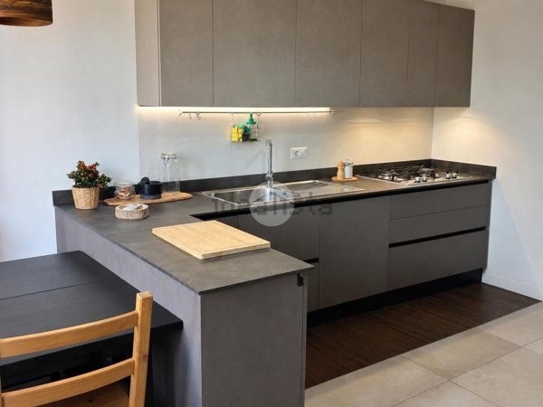 appartamento in vendita a Milano in zona Corvetto