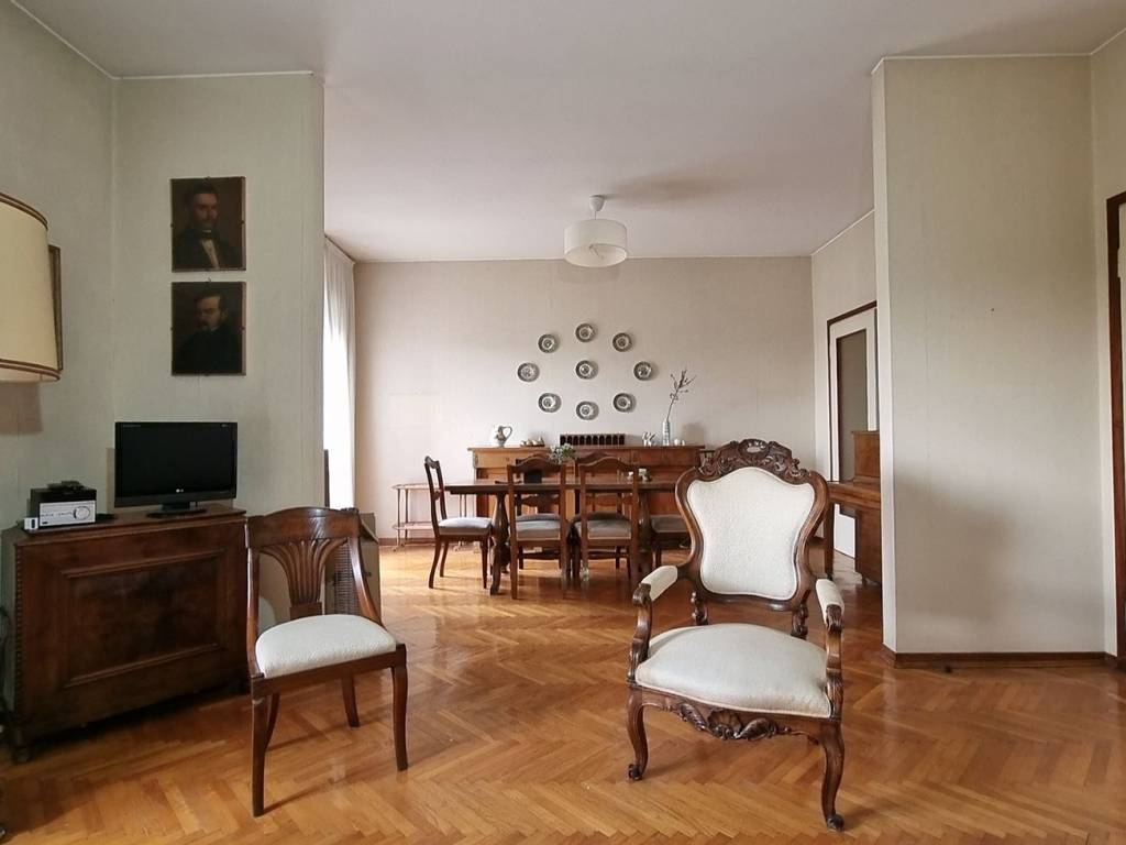 appartamento in vendita a Milano in zona Il Portello