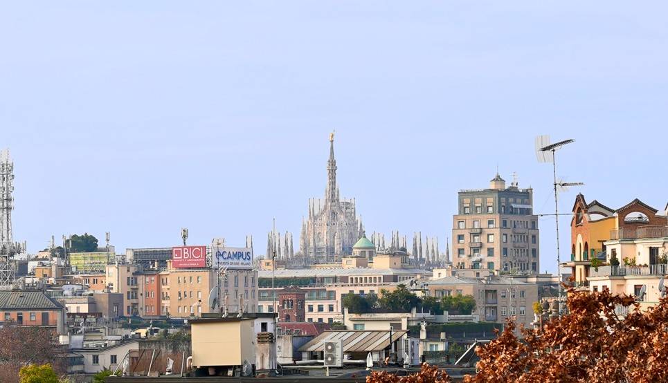 appartamento in vendita a Milano in zona Porta Monforte