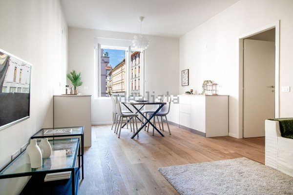 appartamento in vendita a Milano in zona Sant'Ambrogio