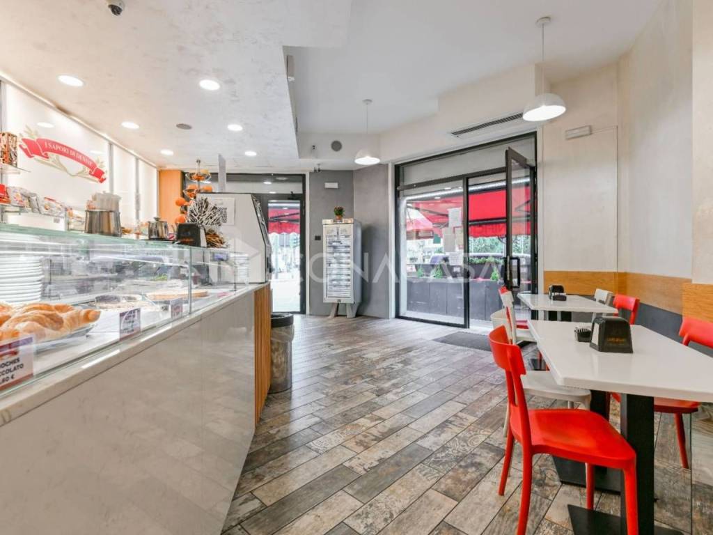 negozio in vendita a Milano in zona Porta Vittoria