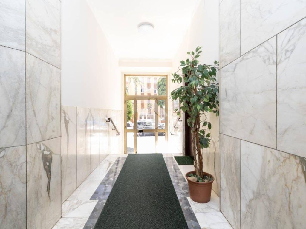 appartamento in vendita a Milano in zona Rogoredo