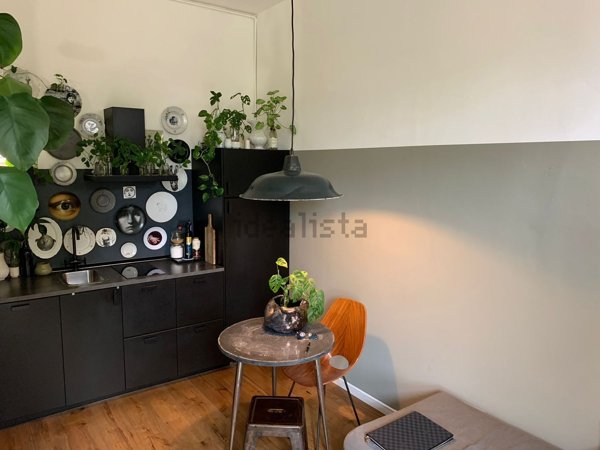 appartamento in vendita a Milano in zona Dergano
